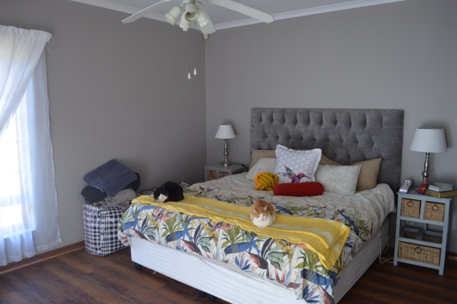 5 Bedroom Property for Sale in Irene Park North West